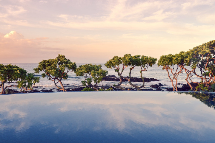 luxury resort infinity pool